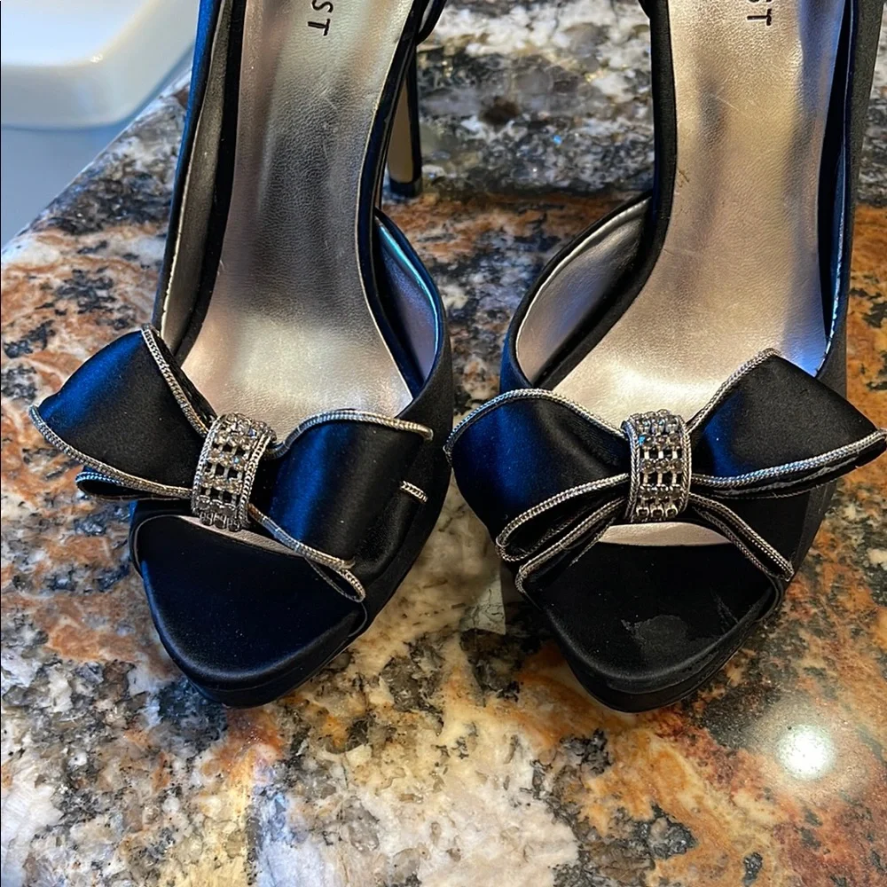 Nine West Black Peep Toe Heels - Picture 2 of 7